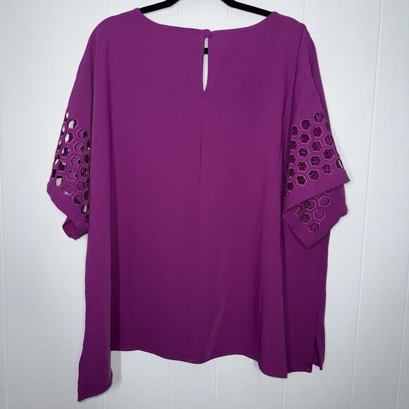 Ali Miles Women’s Boxy Short Sleeve Blouse Cutouts Purple Size 1X - Picture 2 of 5
